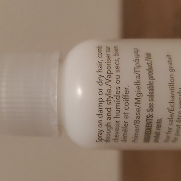 New never used Bumble and Bumble Haidresser invisible oil spray travel mini - Picture 2 of 3